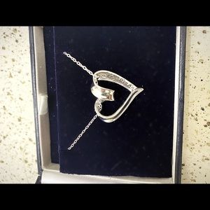 heart pendant necklace